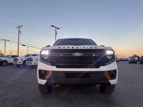 Used 2025 Ford Expedition Tremor image 24