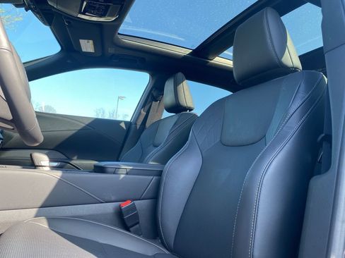 Used 2025 Lexus RX 350 w/ Convenience Package image 5