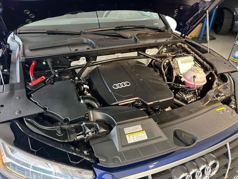 Certified 2025 Audi Q5 2.0T Premium Plus image 29