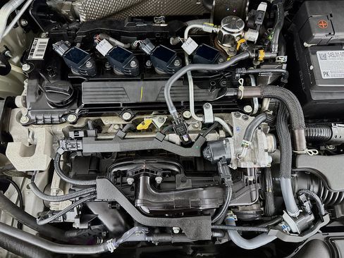 Used 2025 Toyota Corolla LE FWD image 36