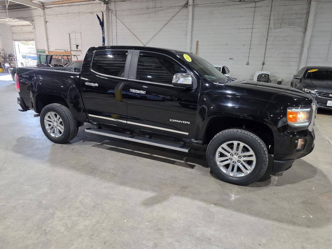 Used 2017 GMC Canyon SLE w/ SLE Convenience Package AWD/4WD image 17