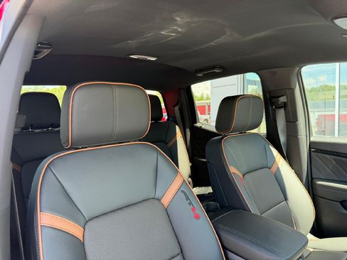 New 2026 GMC Canyon AT4 w/ AT4 Premium Package AWD/4WD image 31
