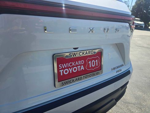 Used 2025 Lexus NX 350h AWD w/ Accessory Package (2T) image 13