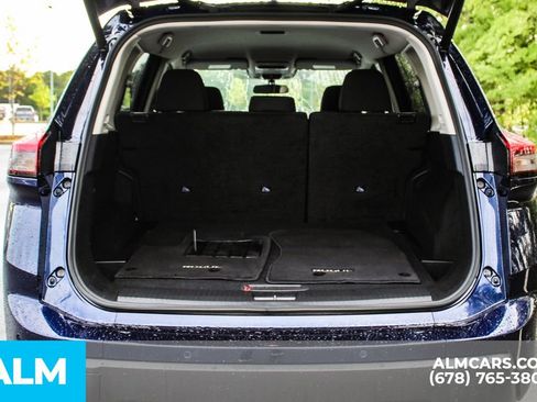 Used 2025 Nissan Rogue SV FWD image 22