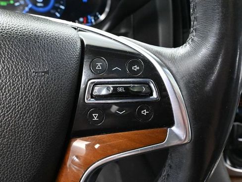 Used 2017 Cadillac Escalade ESV Luxury image 28