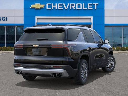 New 2027 Chevrolet Traverse LT FWD image 4
