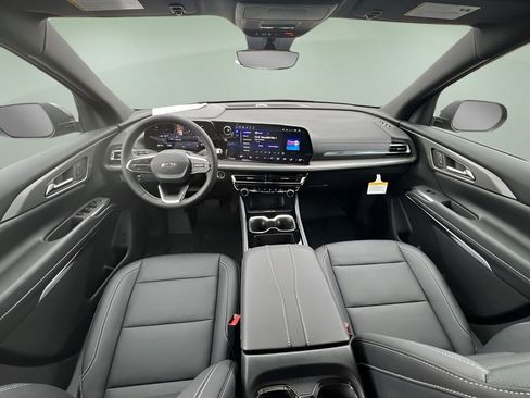 New 2026 Chevrolet Traverse LT w/ Midnight/Sport Edition image 19