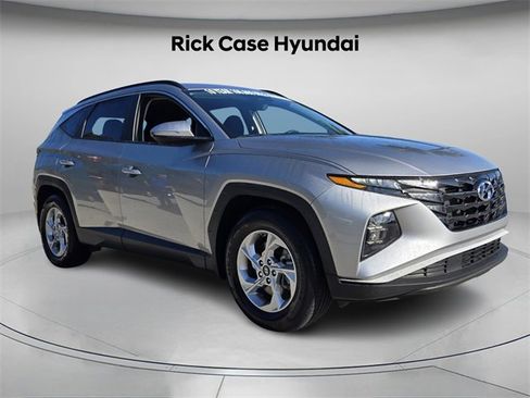 Certified 2022 Hyundai Tucson SEL w/ Winter Package image 9