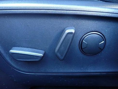 Certified 2025 Ford Escape Platinum w/ Premium Technology Package image 24