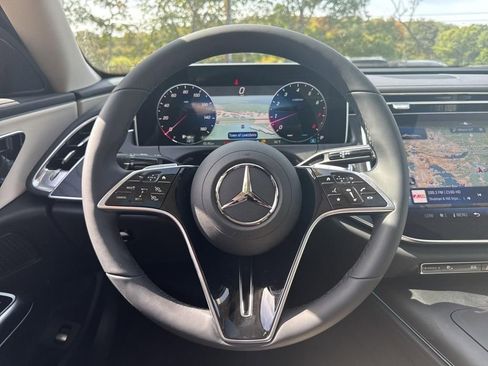 Used 2026 Mercedes-Benz E 350 4MATIC Sedan image 18