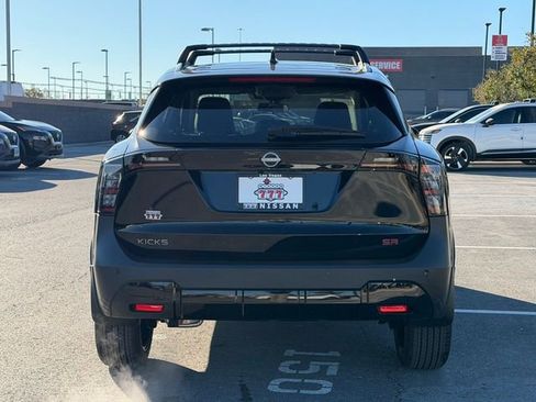 New 2026 Nissan Kicks SR FWD image 5