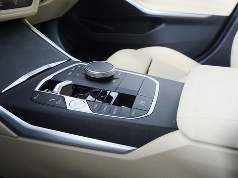 Certified 2023 BMW 330i Sedan w/ Premium Package image 27