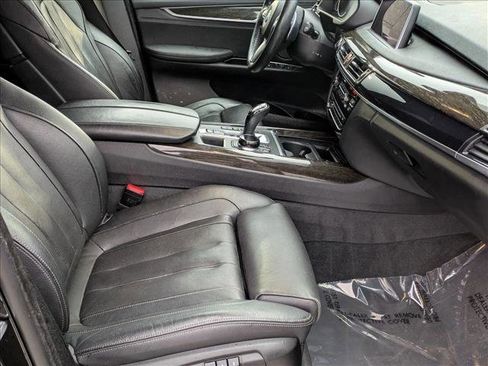Used 2018 BMW X5 xDrive50i w/ M Sport Package image 22