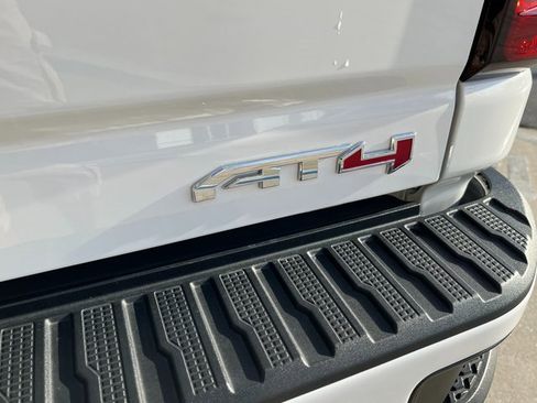 Used 2023 GMC Sierra 2500 AT4 w/ Gooseneck/5TH Wheel Package image 6