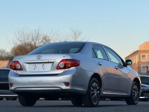 Used 2010 Toyota Corolla S FWD image 4