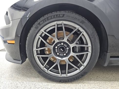 Used 2012 Ford Mustang Shelby GT500 w/ SVT Performance Pkg image 11