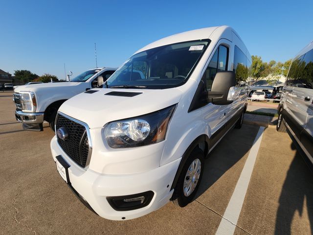 Used 2025 Ford Transit 350 XLT RWD image 3