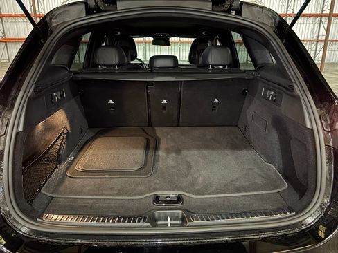 Used 2024 Mercedes-Benz GLC 300 4MATIC image 13