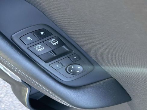 Used 2023 Dodge Challenger R/T w/ Blacktop Package image 15