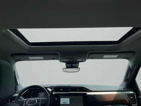 New 2025 GMC Sierra 2500 Denali w/ Denali Reserve Package image 23