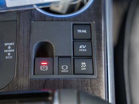 New 2026 Toyota Highlander Platinum image 27