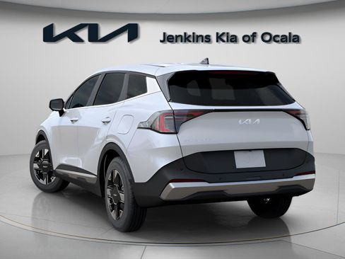 New 2026 Kia Sportage LX image 3