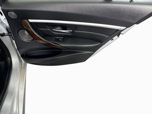 Used 2018 BMW 340i xDrive Sedan AWD/4WD image 28