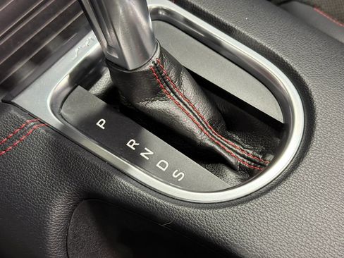 Used 2019 Ford Mustang GT Premium w/ Equipment Group 401A RWD image 40