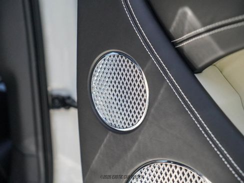 Used 2021 Bentley Bentayga image 78