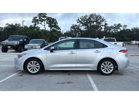 Certified 2024 Toyota Corolla LE w/ LE Convenience Package FWD image 10