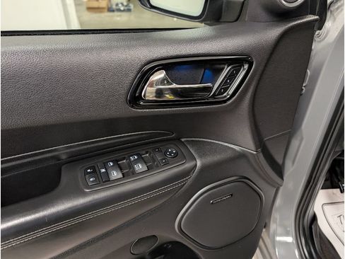 Used 2021 Dodge Durango SRT w/ Black Package AWD/4WD image 9