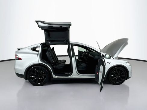 Used 2018 Tesla Model X 75D AWD/4WD image 24