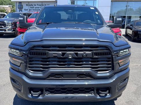 Used 2025 RAM 2500 Big Horn AWD/4WD image 2
