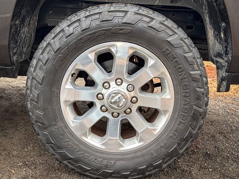 Used 2020 RAM 2500 Laramie image 8