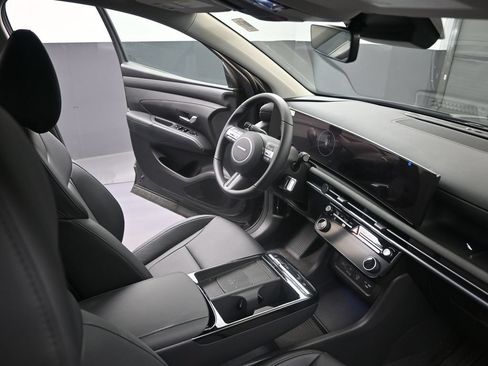Certified 2025 Hyundai Tucson SEL AWD/4WD image 12