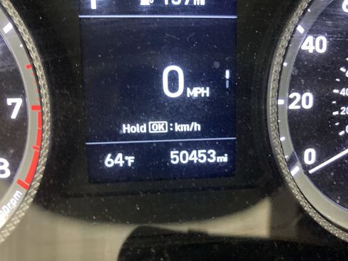 Used 2022 Hyundai Sonata SE w/ Preferred Accessory Package FWD image 9
