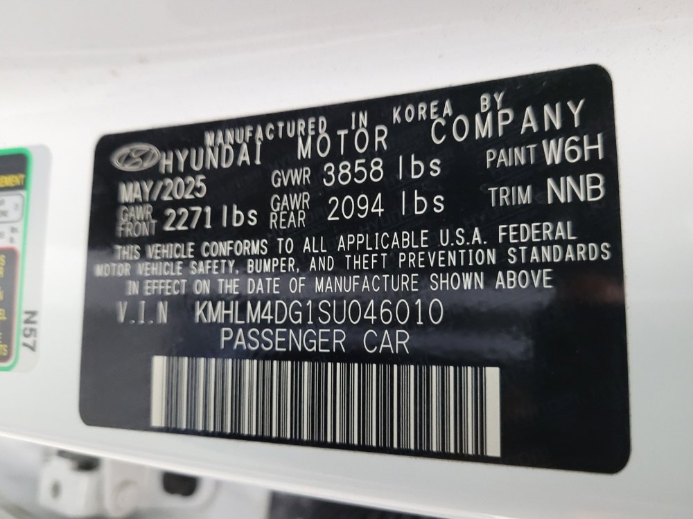 Used 2025 Hyundai Elantra Sport FWD image 33