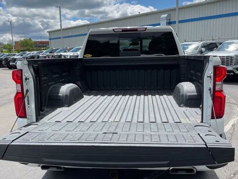 Used 2022 Chevrolet Silverado 1500 RST w/ Convenience Package II AWD/4WD image 25