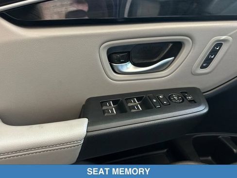 Certified 2025 Honda Pilot EX-L image 13