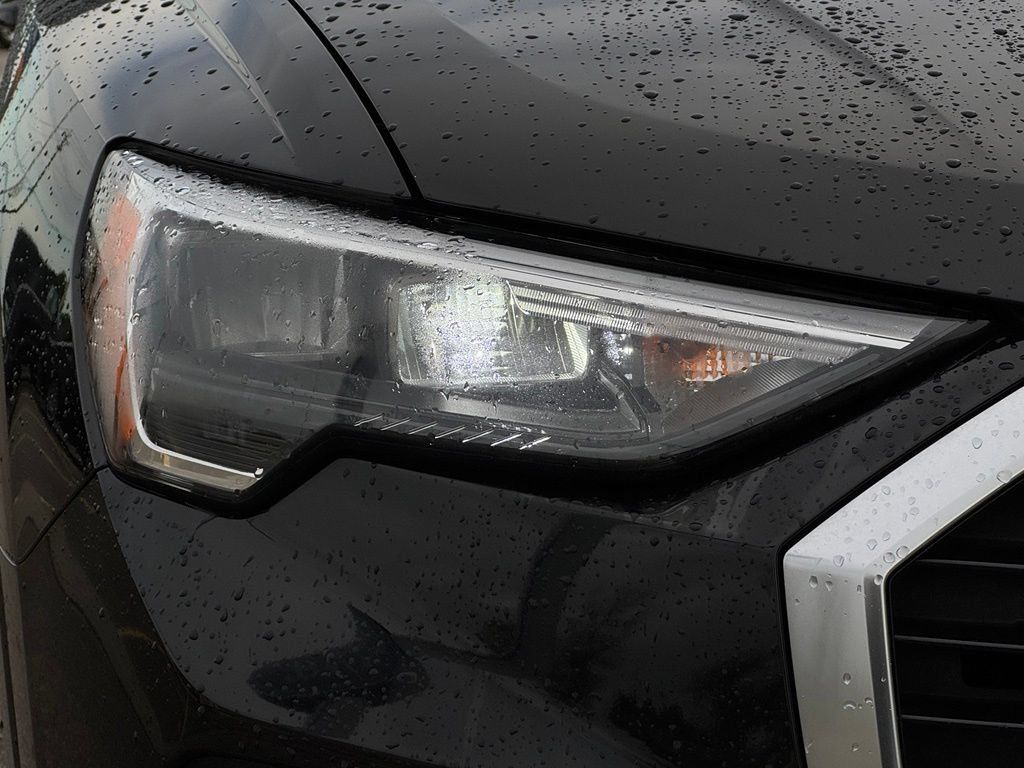 Used 2021 Audi Q3 2.0T Premium w/ Convenience Package AWD/4WD image 49