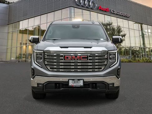 Used 2024 GMC Sierra 1500 SLT w/ SLT Premium Plus Package AWD/4WD image 6