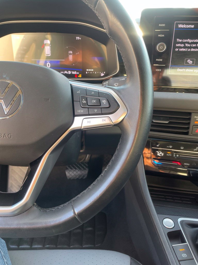 Used 2025 Volkswagen Jetta SE FWD image 14