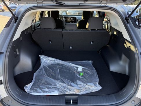 New 2025 Kia Sportage LX image 12