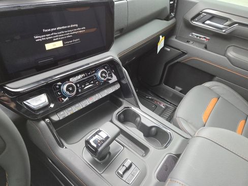 New 2026 GMC Sierra 1500 AT4 w/ AT4 Premium Package image 33