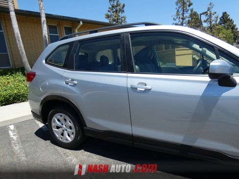 Used 2020 Subaru Forester w/ Alloy Wheel Package AWD/4WD image 6