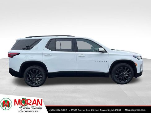 Certified 2023 Chevrolet Traverse RS w/ LPO, Floor Liner Package AWD/4WD image 8