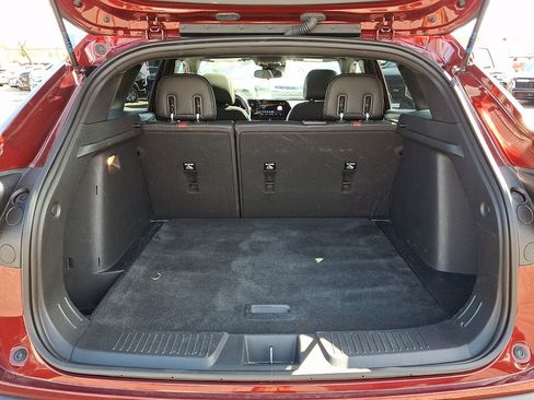 Certified 2024 Chevrolet Trax RS w/ Sunroof Package image 29