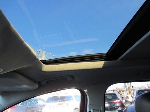 Used 2018 Ford Escape Titanium image 23