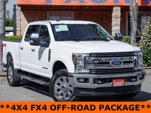 Used 2019 Ford F250 Lariat w/ Lariat Ultimate Package image 2