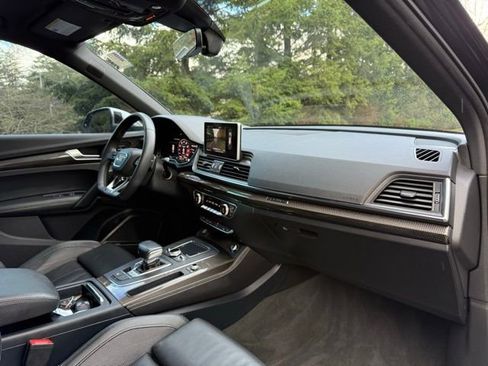 Used 2018 Audi SQ5 Prestige w/ Prestige Package image 21